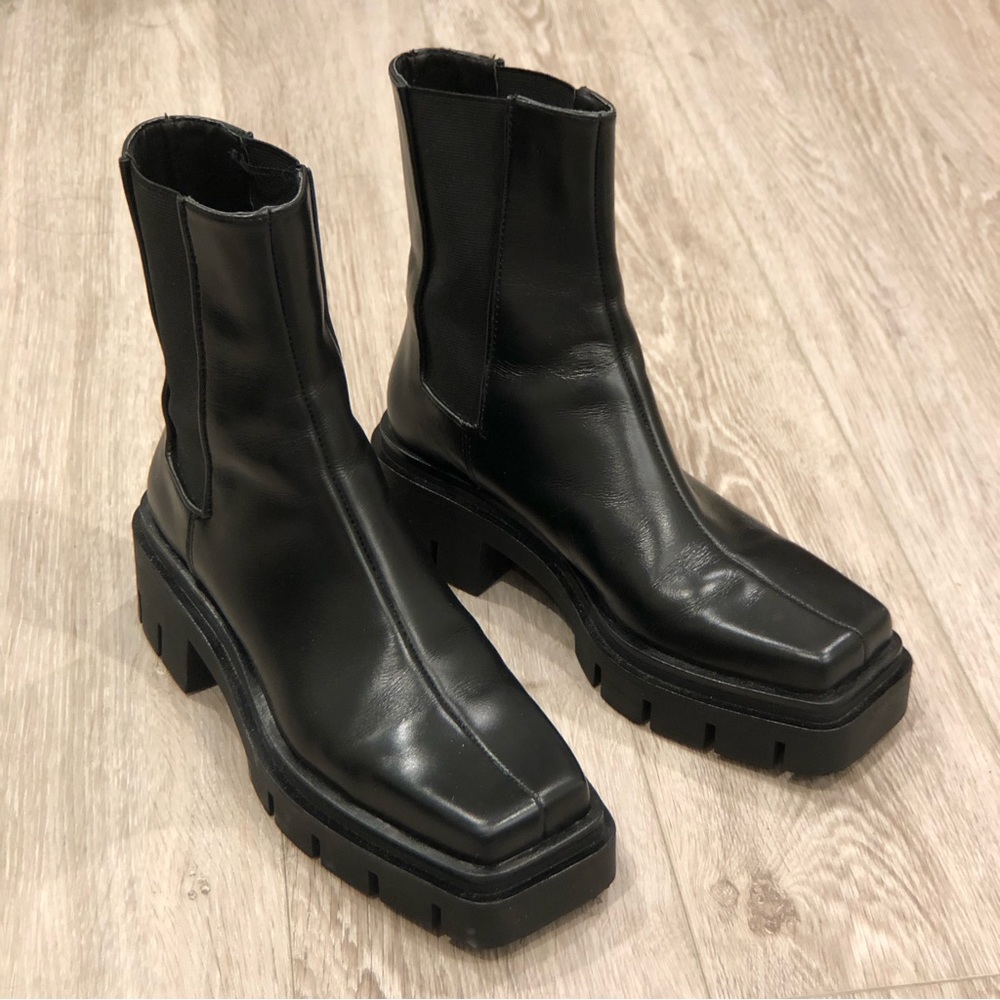 ZARA real leather square-toe track-sole ankle boots black size us6/36